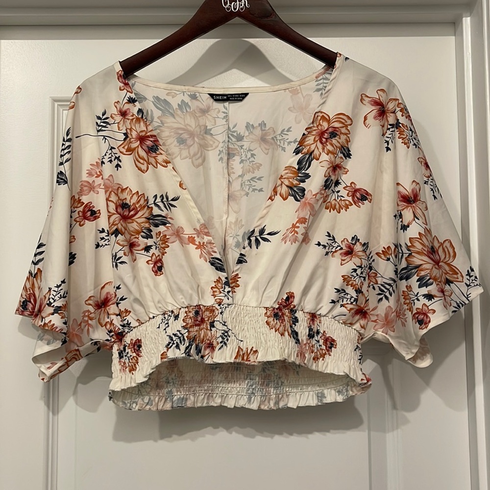 SHEIN Cream and Orange Floral print deep v neck crop top blouse L